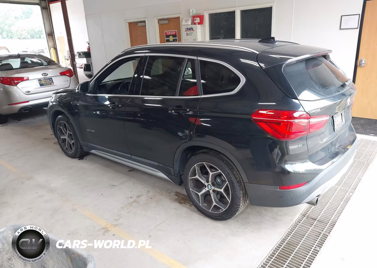 2018 BMW X1 Sdrive28I VIN:WBXHU7C39J5H43448 - 3