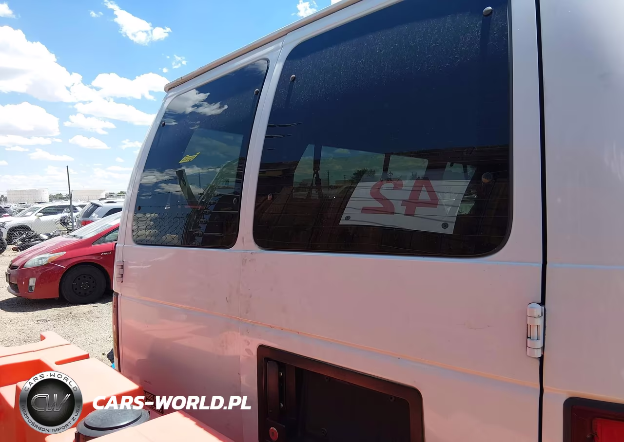 2000 Ford E-350 Super Duty Xl-Xlt VIN:1FBSS31L3YHA34951 - 15