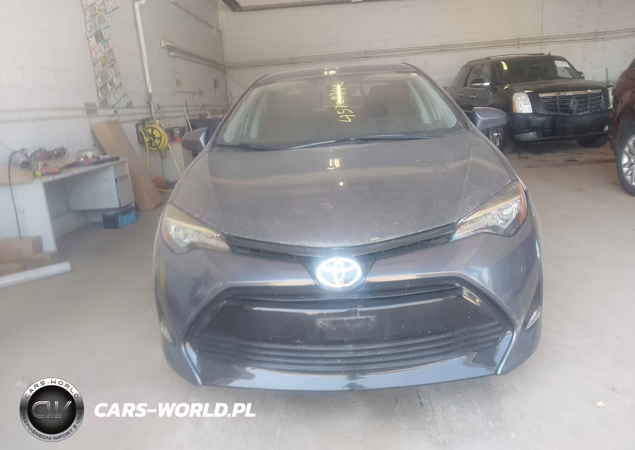 2018 Toyota Corolla Le VIN:2T1BURHE8JC968050 - 12