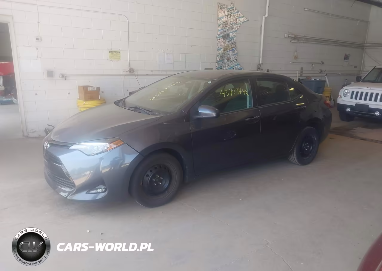 2018 Toyota Corolla Le VIN:2T1BURHE8JC968050 - 2