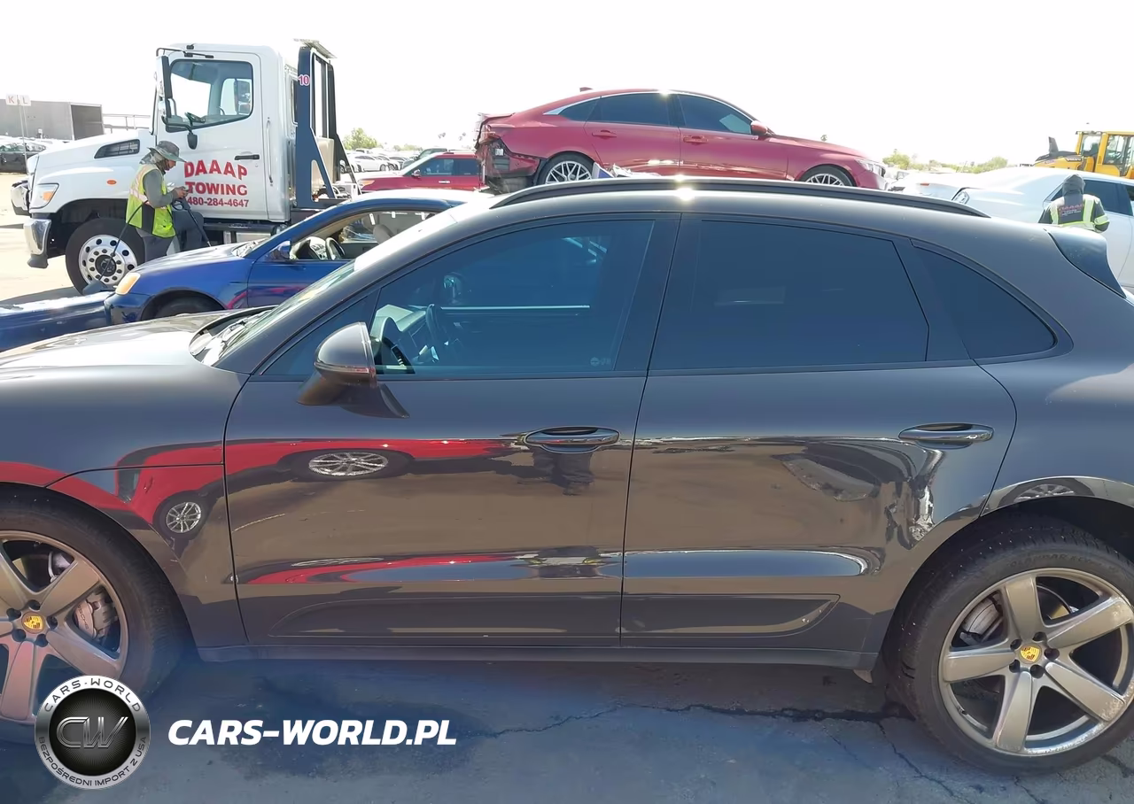 2018 Porsche Macan S VIN:WP1AB2A53JLB30826 - 15