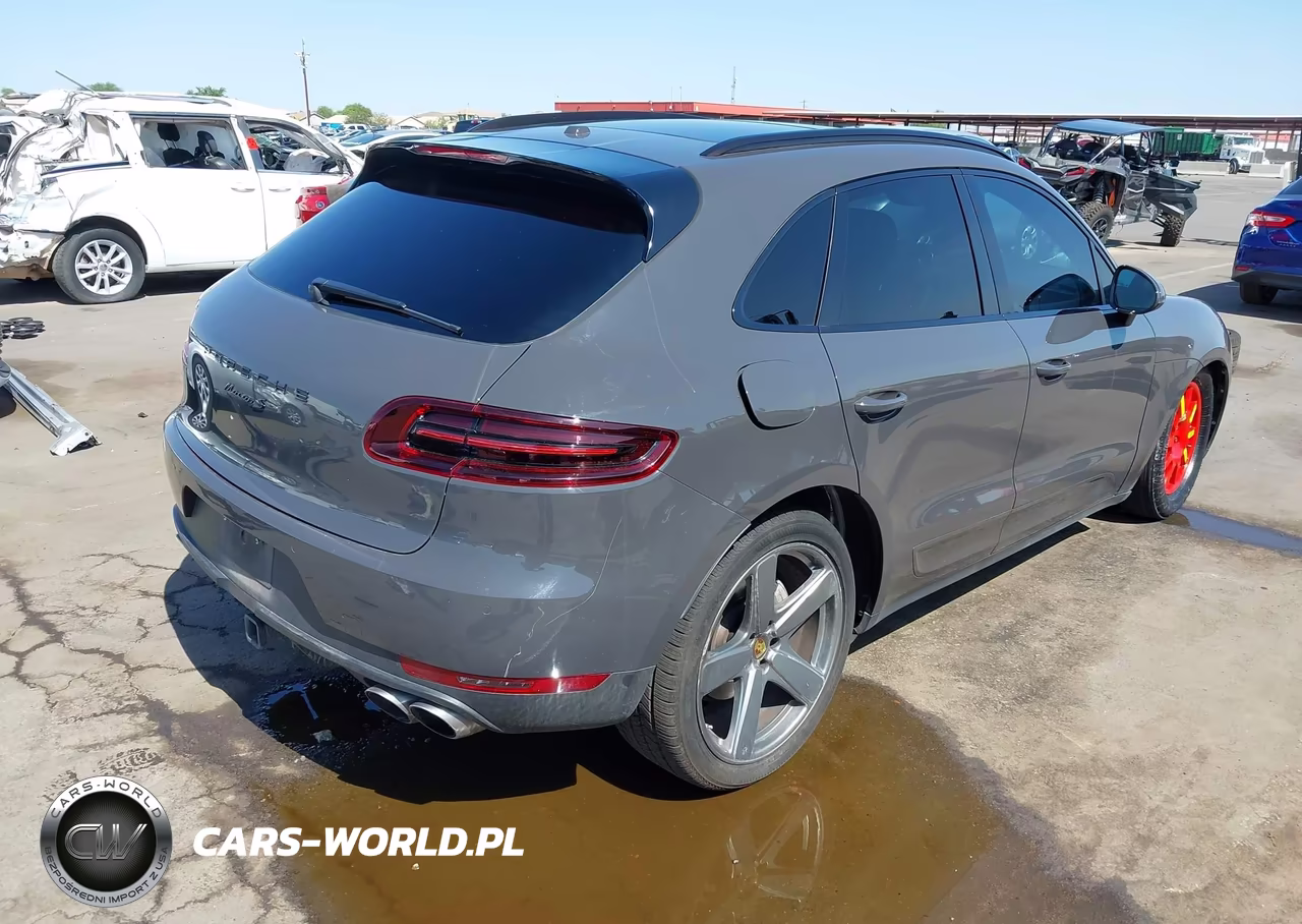 2018 Porsche Macan S VIN:WP1AB2A53JLB30826 - 4