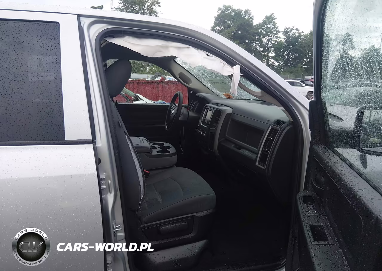 2018 Ram 1500 Express 4X4 6'4 Box VIN:1C6RR7FT3JS309997 - 5