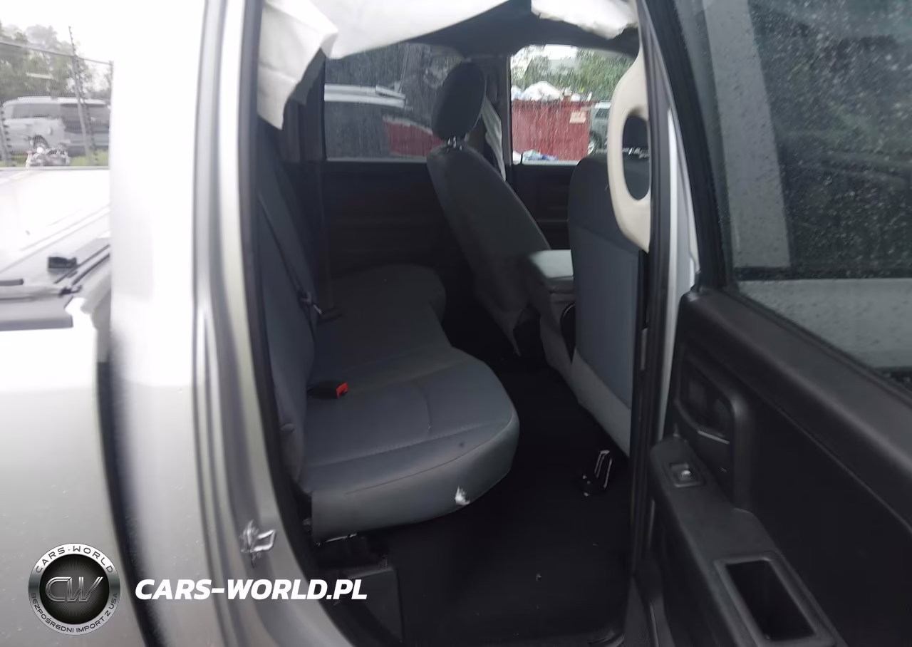2018 Ram 1500 Express 4X4 6'4 Box VIN:1C6RR7FT3JS309997 - 8