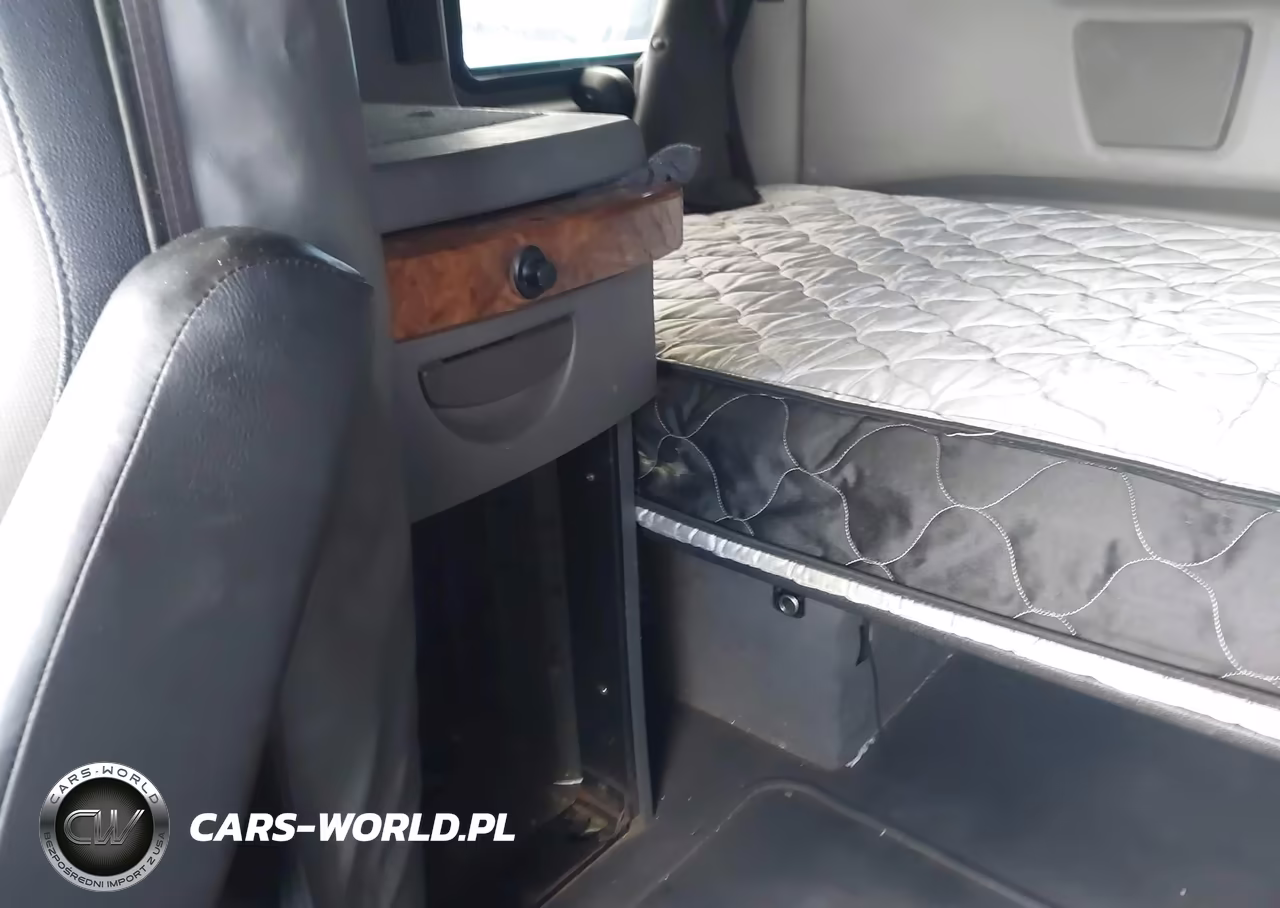 2019 International Lt VIN:3HSKZAPR5KN391334 - 13