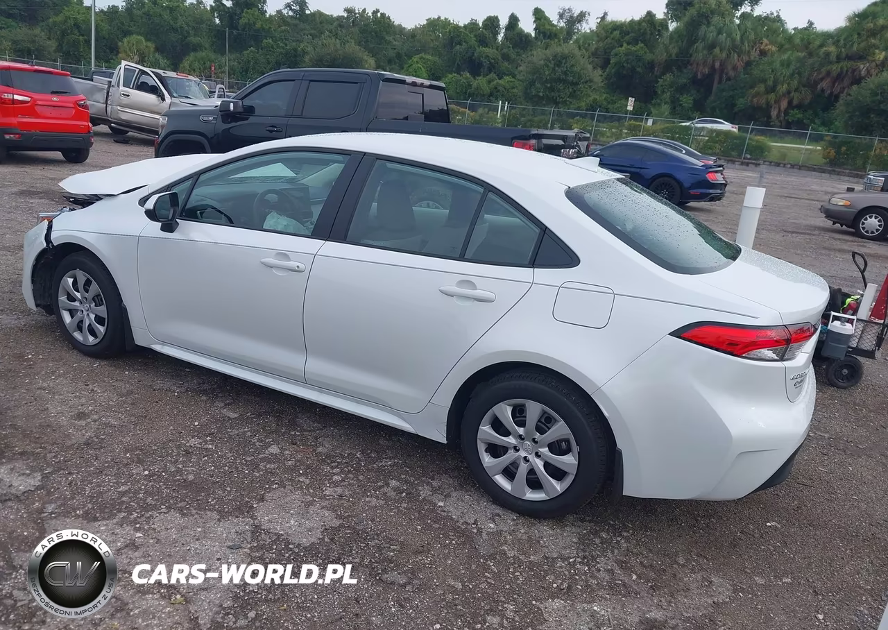 2026 Toyota Corolla Le VIN:5YFB4MDE5TP483103 - 3