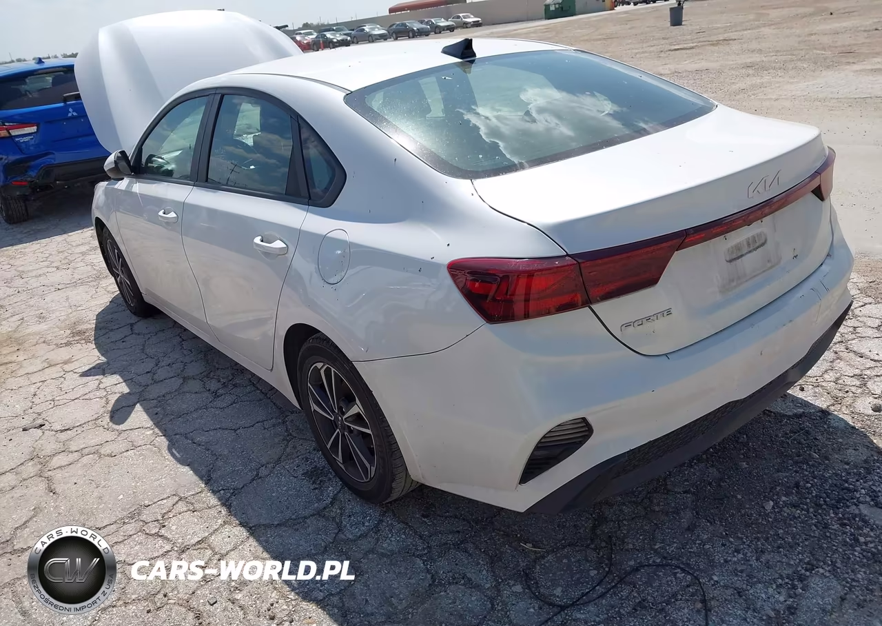 2024 Kia Forte Lxs VIN:3KPF24AD2RE757063 - 3