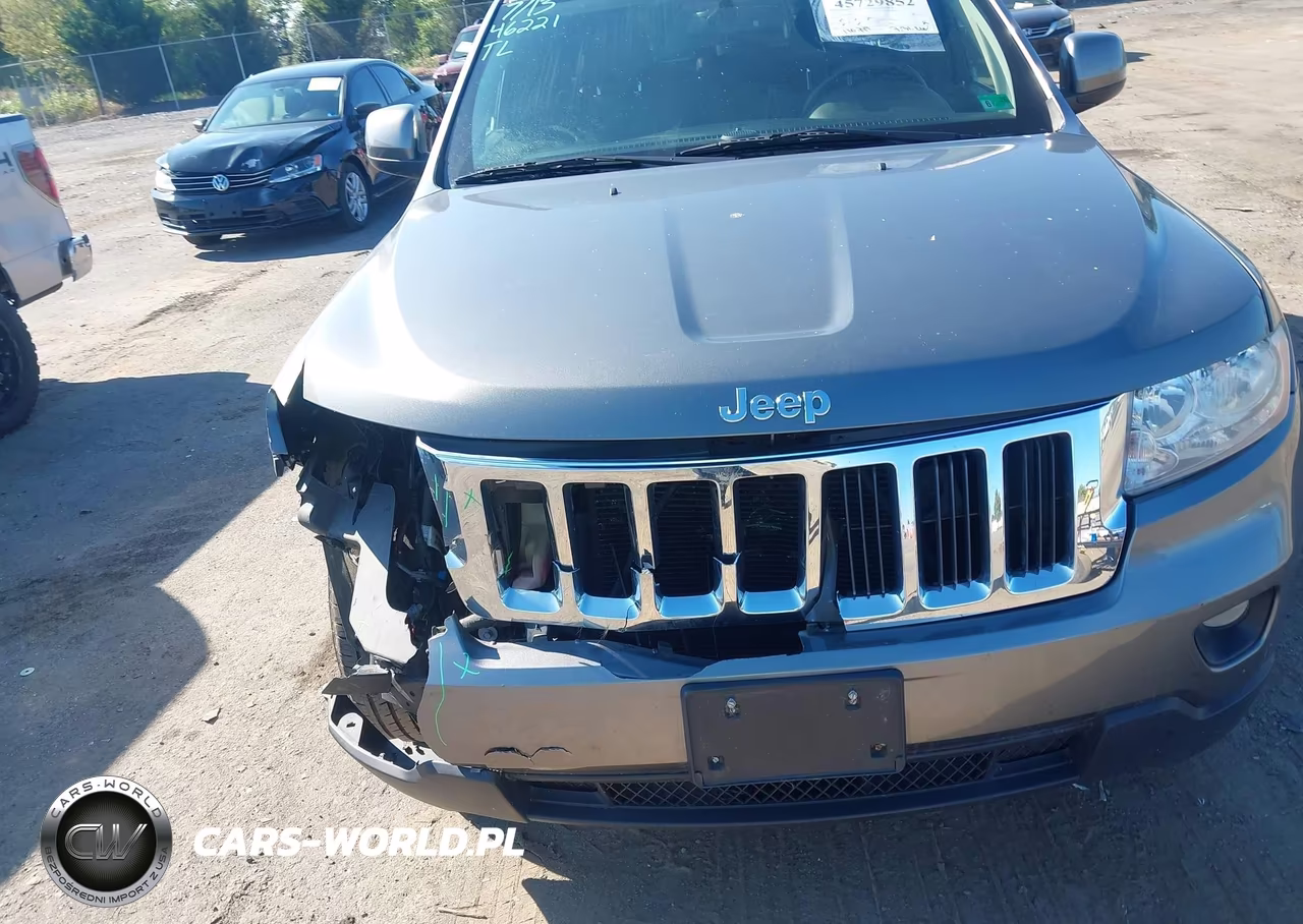 2013 Jeep Grand Cherokee Laredo VIN:1C4RJFAG6DC542498 - 6