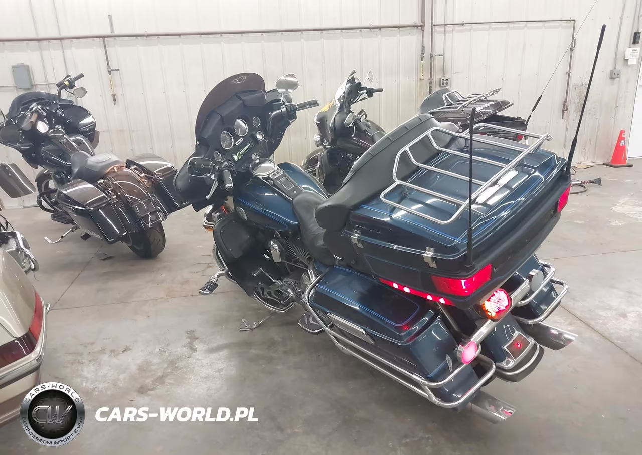 2002 Harley-Davidson Flhtcui VIN:1HD1FCW162Y637918 - 3