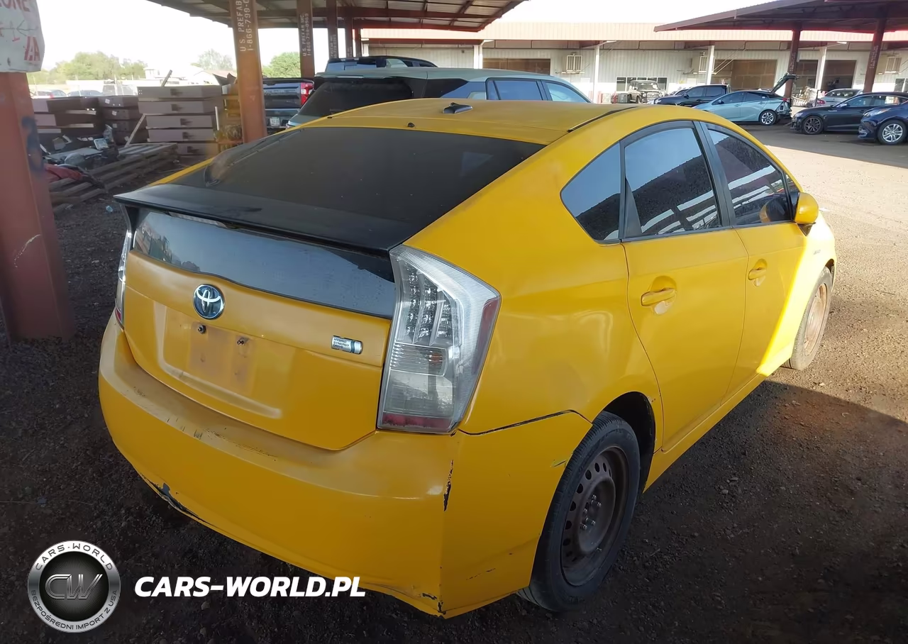 2010 Toyota Prius Iii VIN:JTDKN3DU7A0082027 - 4
