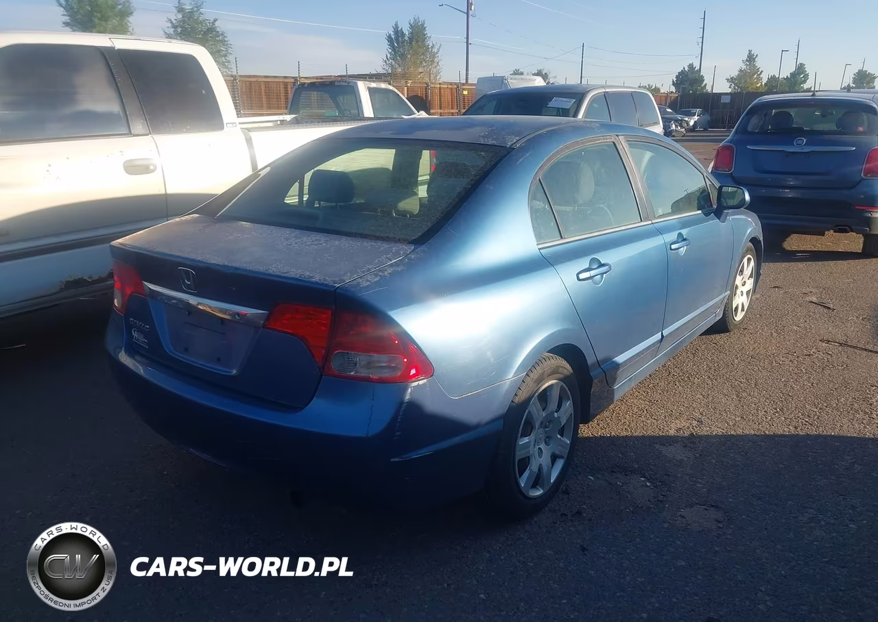 2010 Honda Civic Lx VIN:2HGFA1F57AH581432 - 4