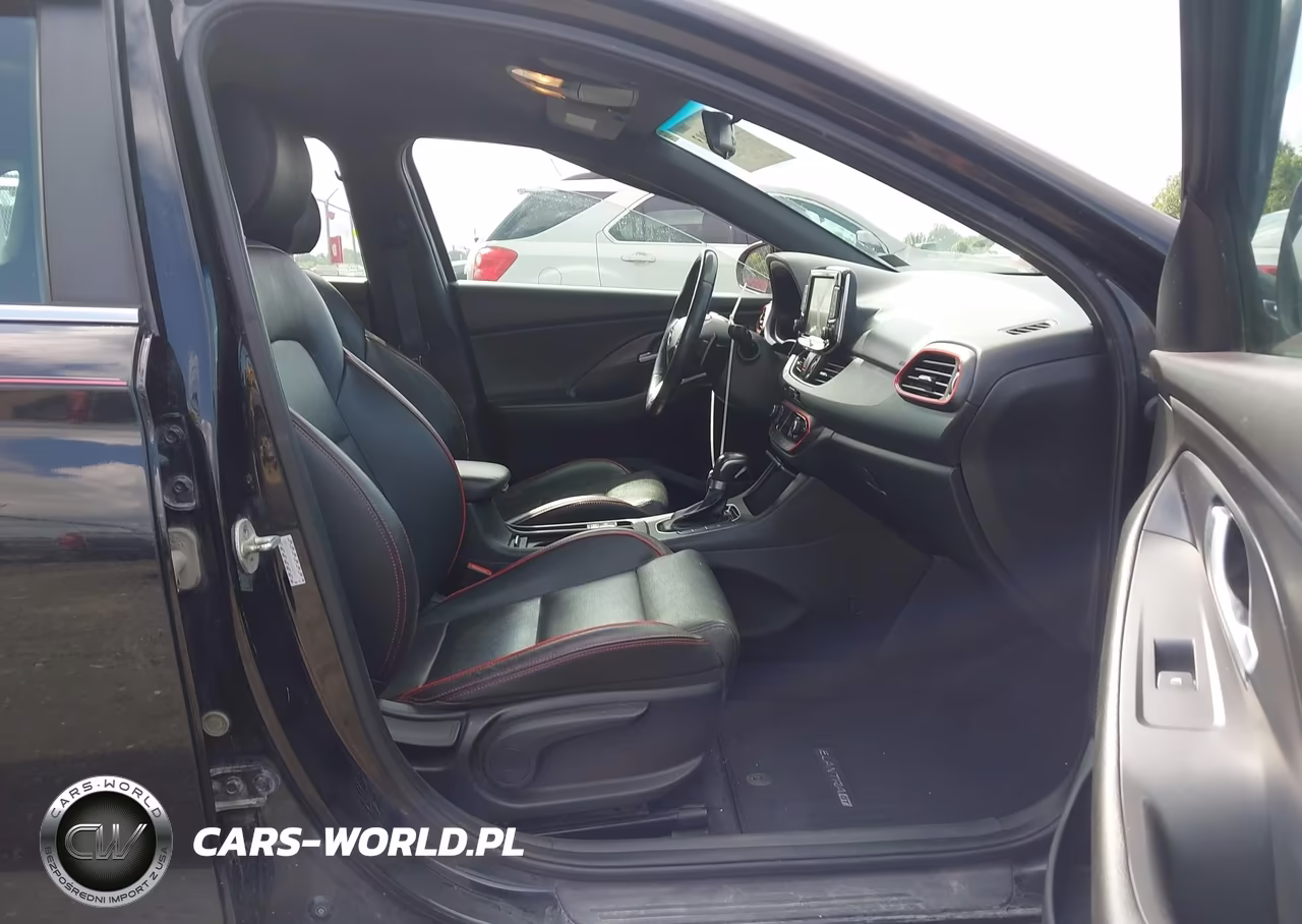 2018 Hyundai Elantra Gt Sport VIN:KMHH55LC9JU040803 - 5