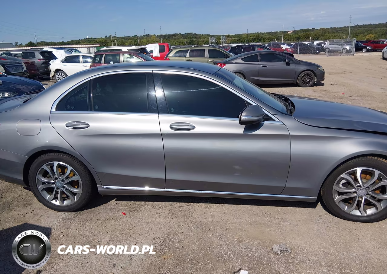 2015 Mercedes-Benz C 300 VIN:55SWF4JB8FU065462 - 13