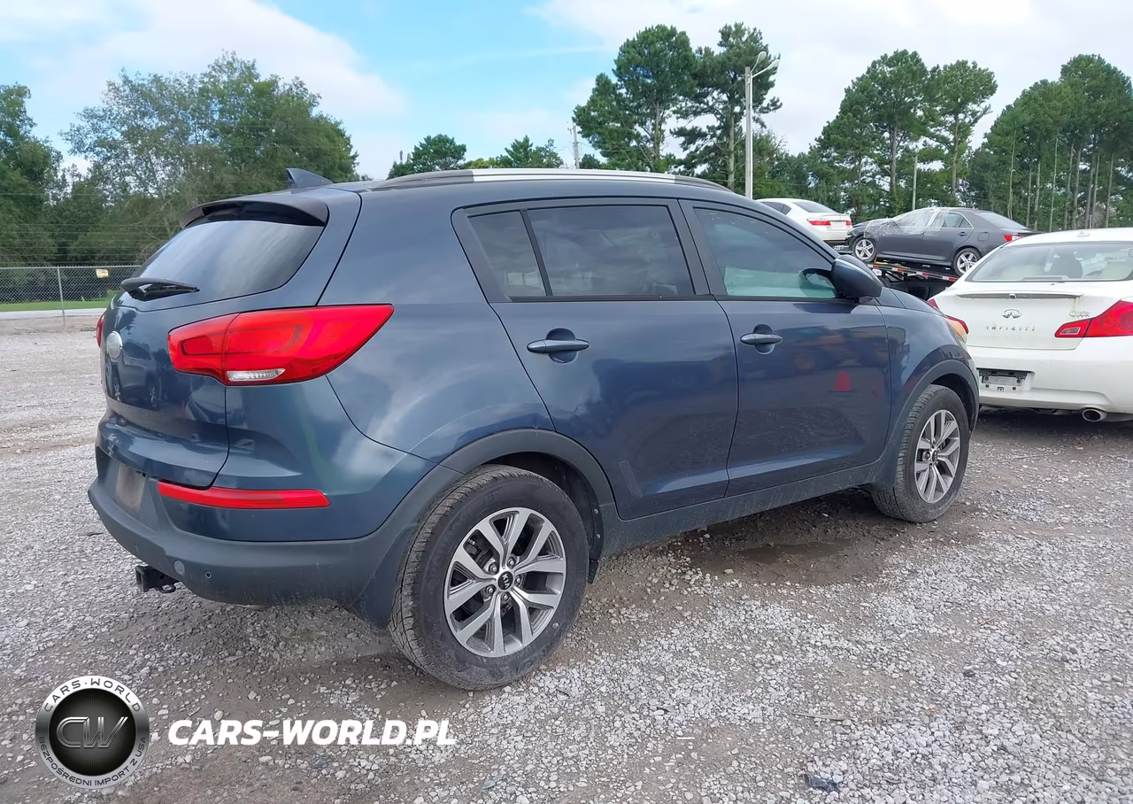 2014 Kia Sportage Lx VIN:KNDPB3ACXE7570587 - 4