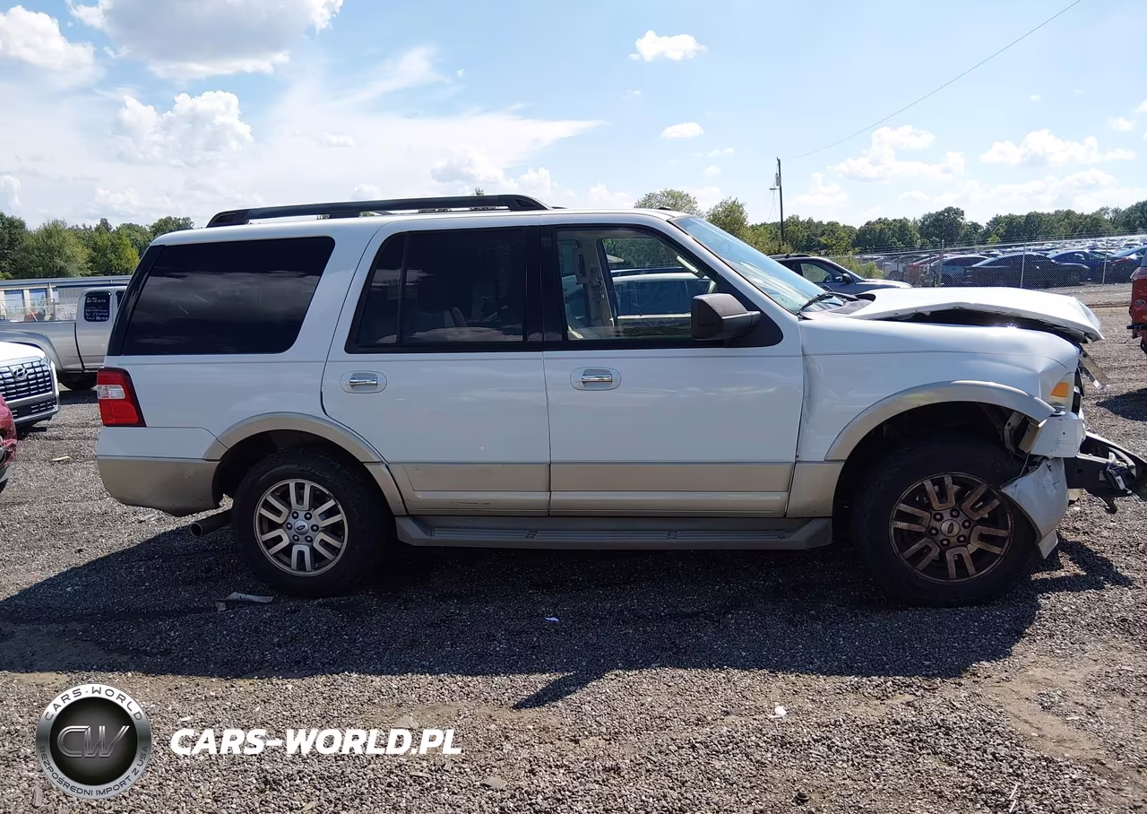 2009 Ford Expedition Eddie Bauer-King Ranch VIN:1FMFU18589EB03750 - 13