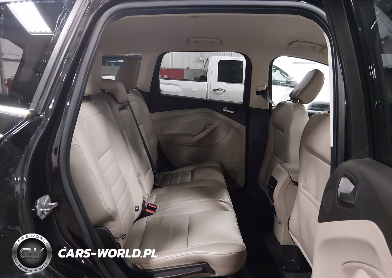 2019 Ford Escape Titanium VIN:1FMCU9J99KUC28945 - 8
