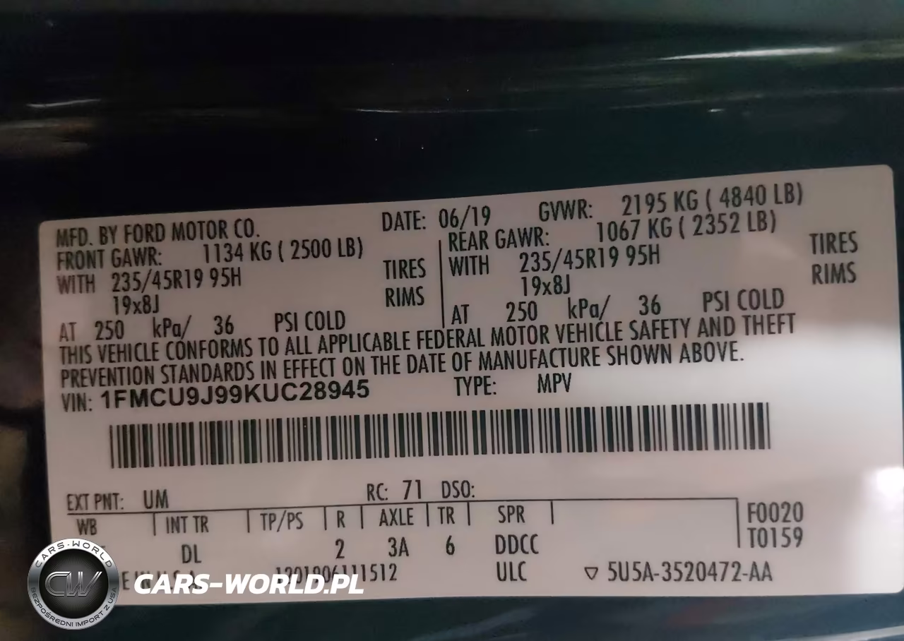 2019 Ford Escape Titanium VIN:1FMCU9J99KUC28945 - 9