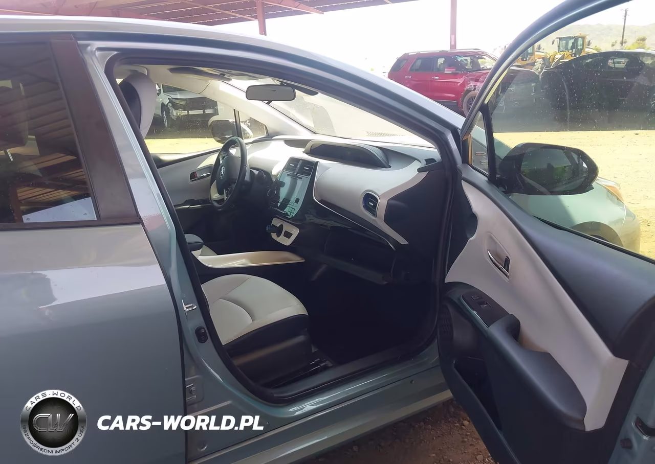 2017 Toyota Prius Three Touring VIN:JTDKARFU7H3041997 - 5
