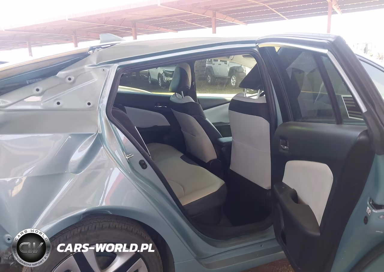 2017 Toyota Prius Three Touring VIN:JTDKARFU7H3041997 - 8