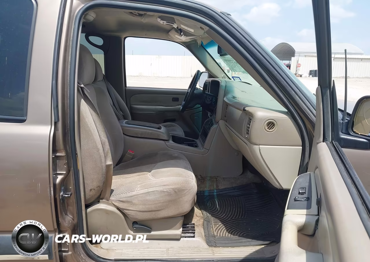 2003 Chevrolet Tahoe Ls VIN:1GNEC13VX3R203088 - 5