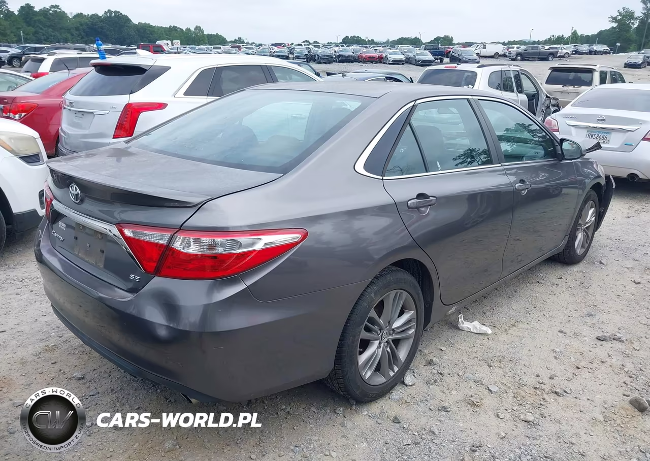 2016 Toyota Camry Se VIN:4T1BF1FK9GU135109 - 4