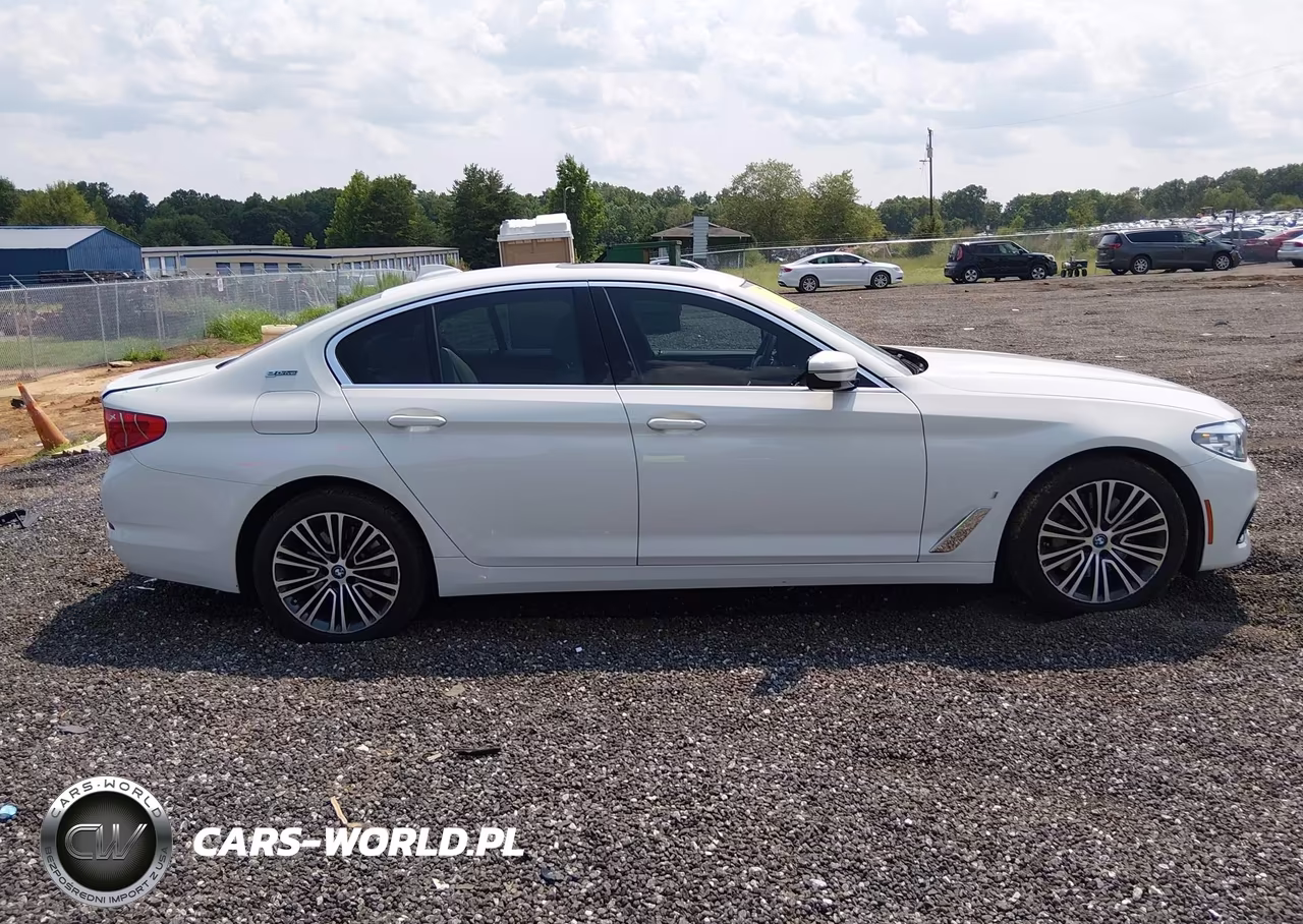 2019 BMW 530E Iperformance VIN:WBAJA9C58KB388161 - 13