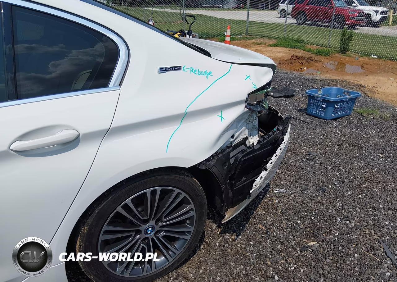 2019 BMW 530E Iperformance VIN:WBAJA9C58KB388161 - 6