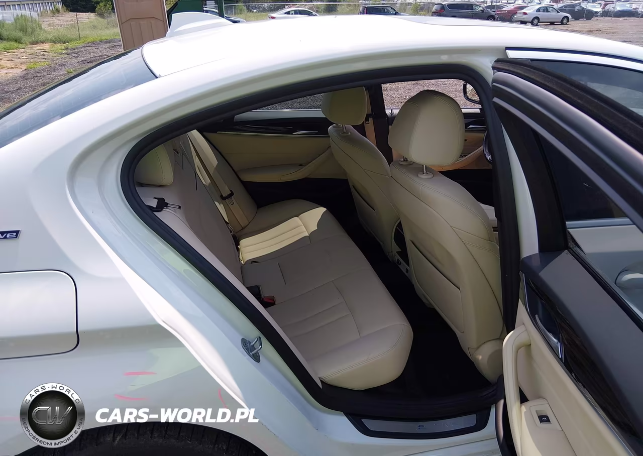 2019 BMW 530E Iperformance VIN:WBAJA9C58KB388161 - 8