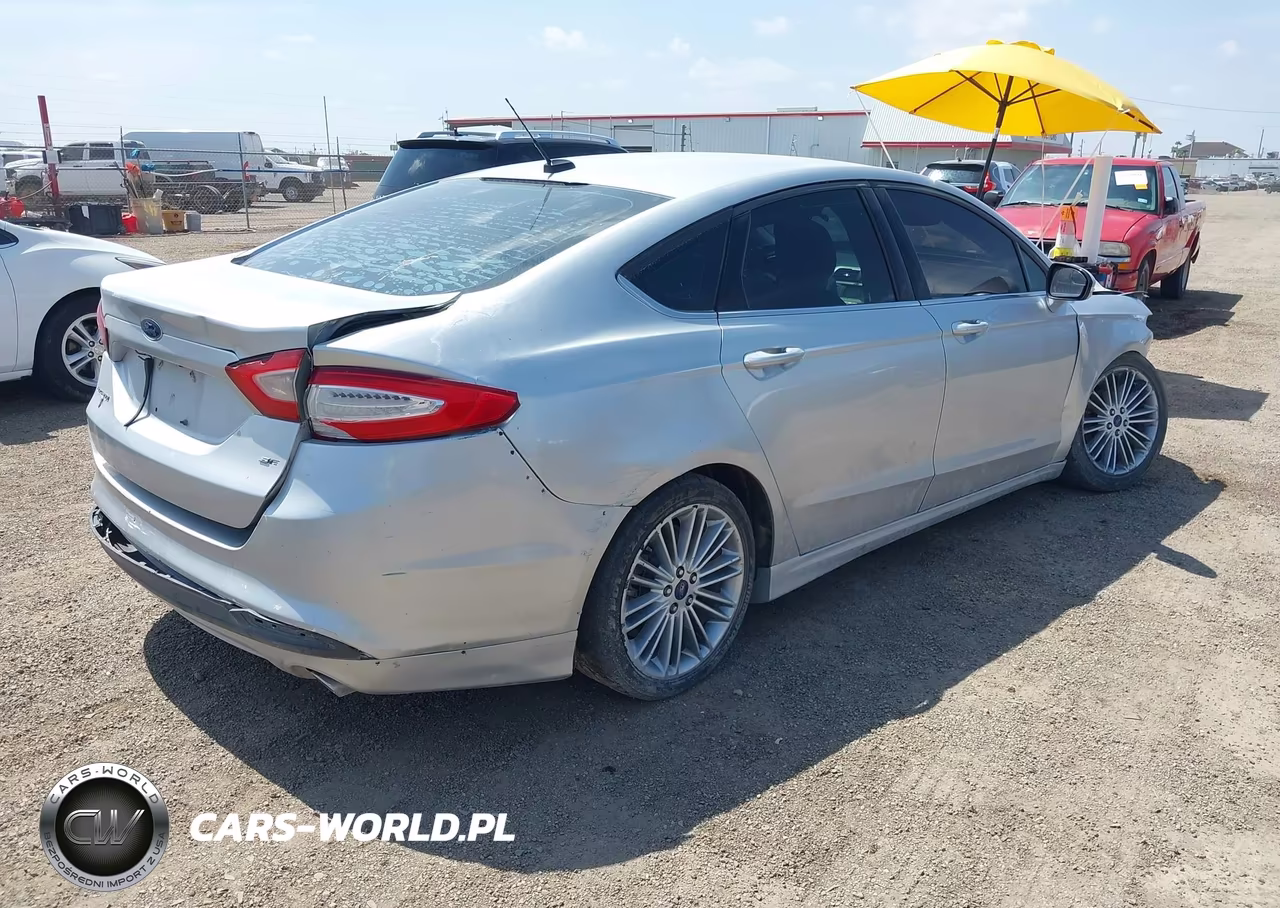 2014 Ford Fusion Se VIN:1FA6P0H70E5363955 - 4