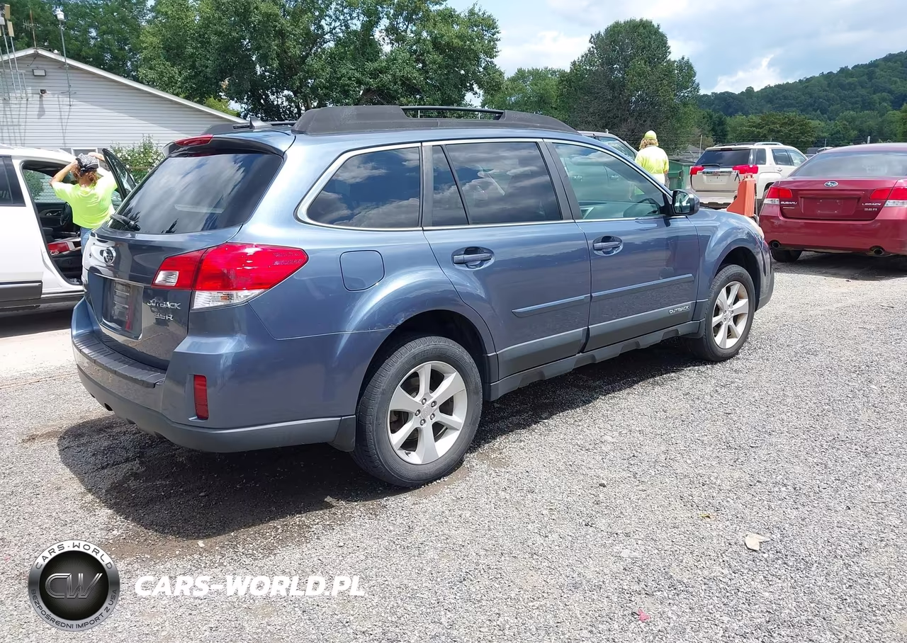 2013 Subaru Outback 3.6R Limited VIN:4S4BRDKC0D2236845 - 4