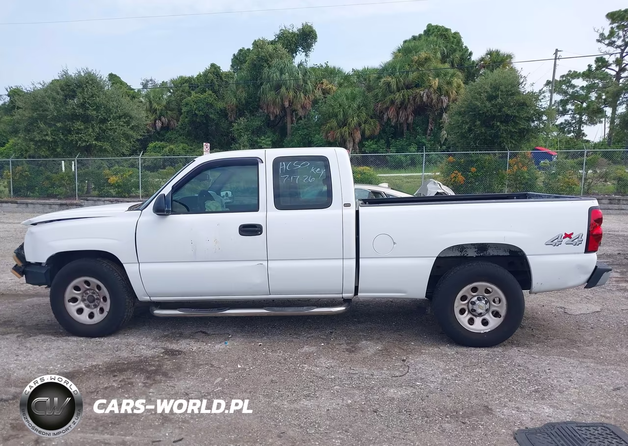 2005 Chevrolet Silverado 1500 Work Truck VIN:1GCEK19VX5Z255732 - 14