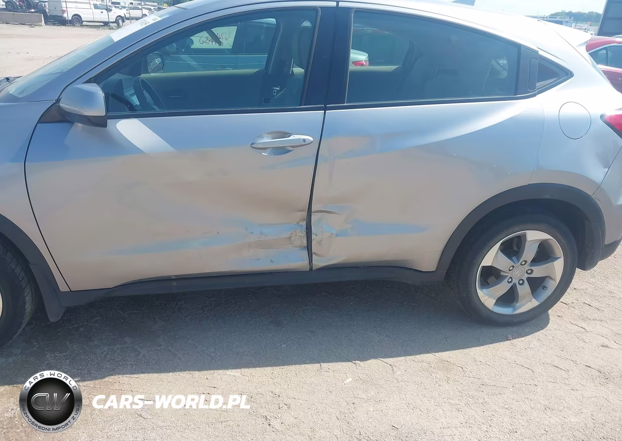 2017 Honda Hr-V Lx VIN:3CZRU6H33HG705924 - 6