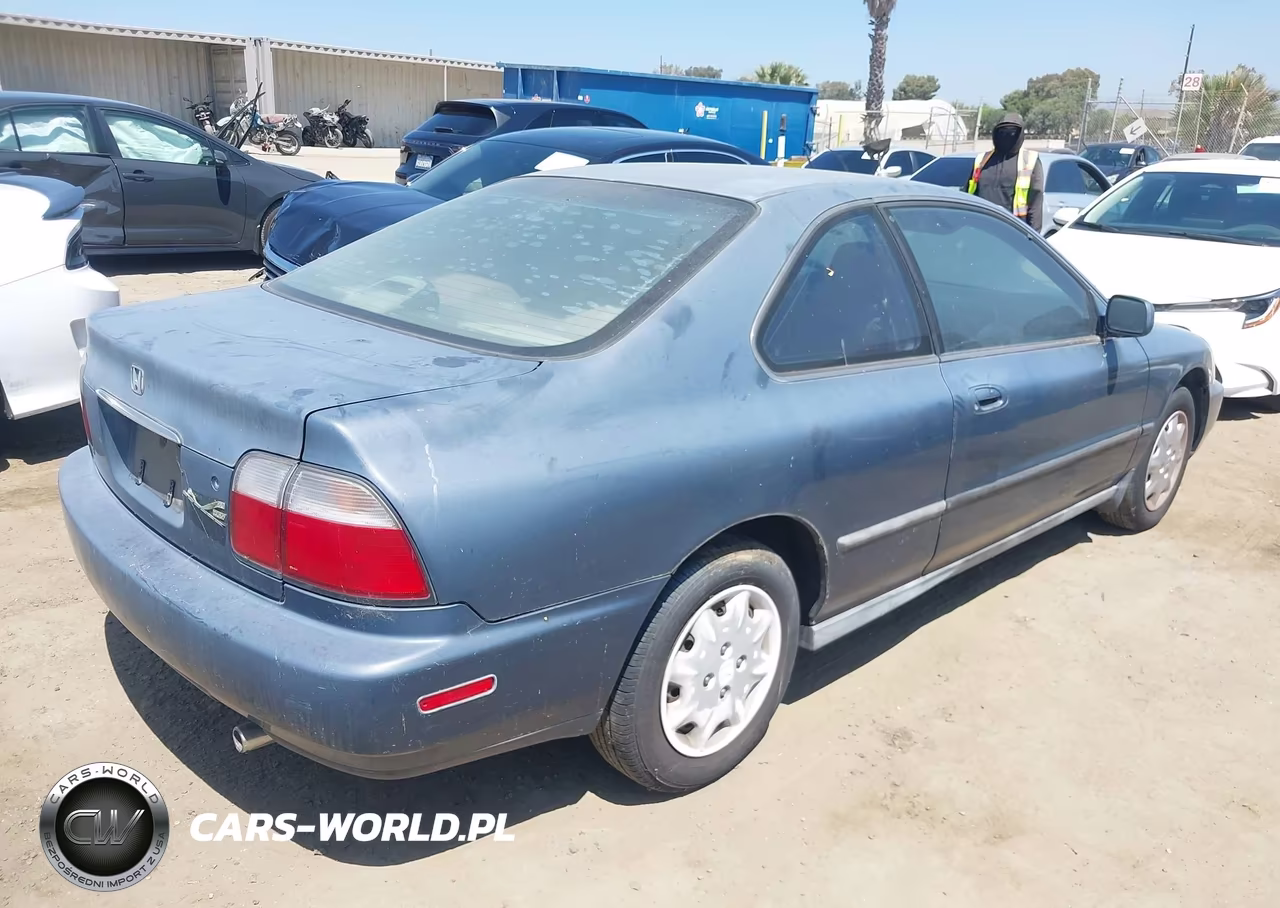 1997 Honda Accord Lx VIN:1HGCD7238VA030013 - 4
