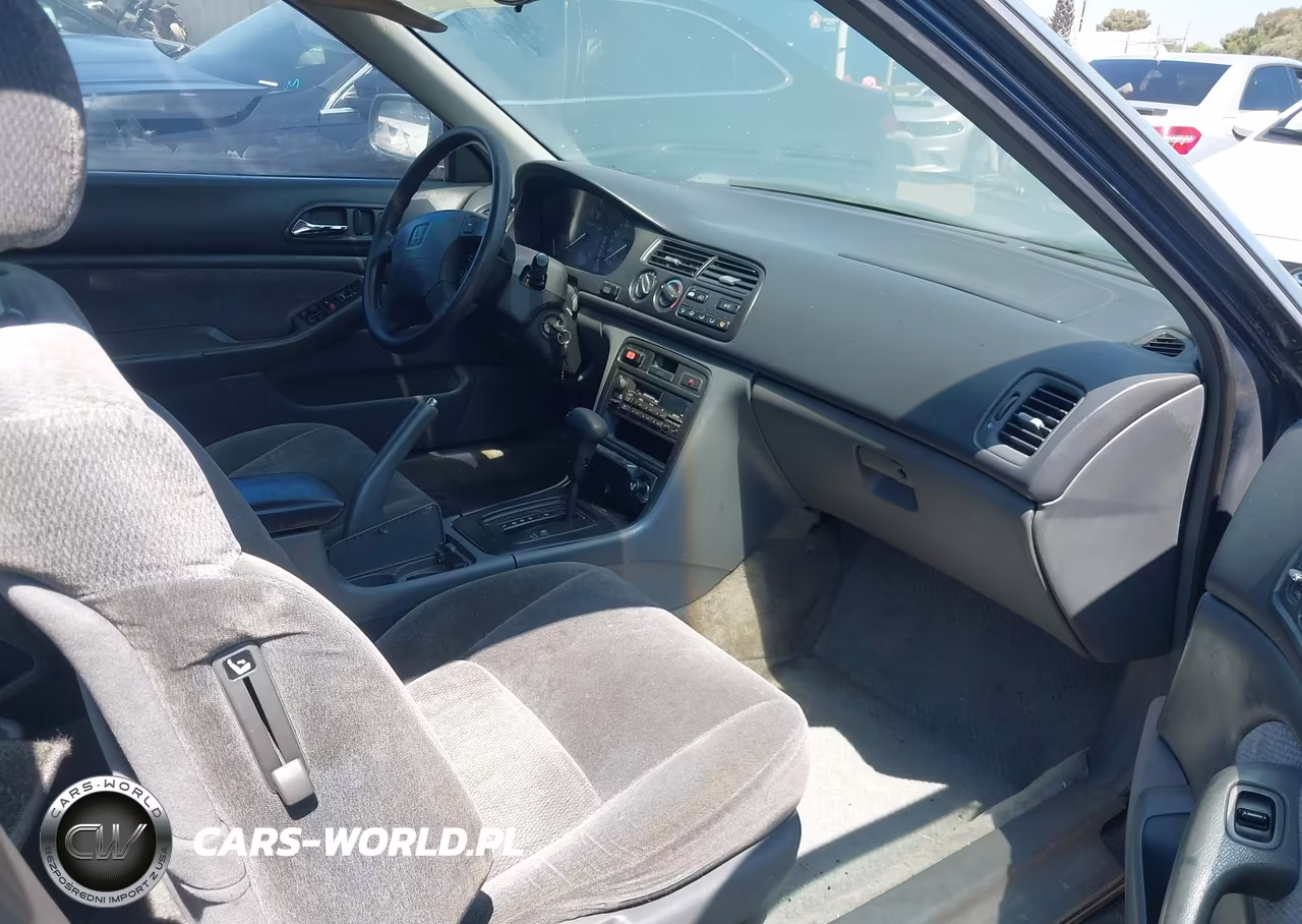 1997 Honda Accord Lx VIN:1HGCD7238VA030013 - 5