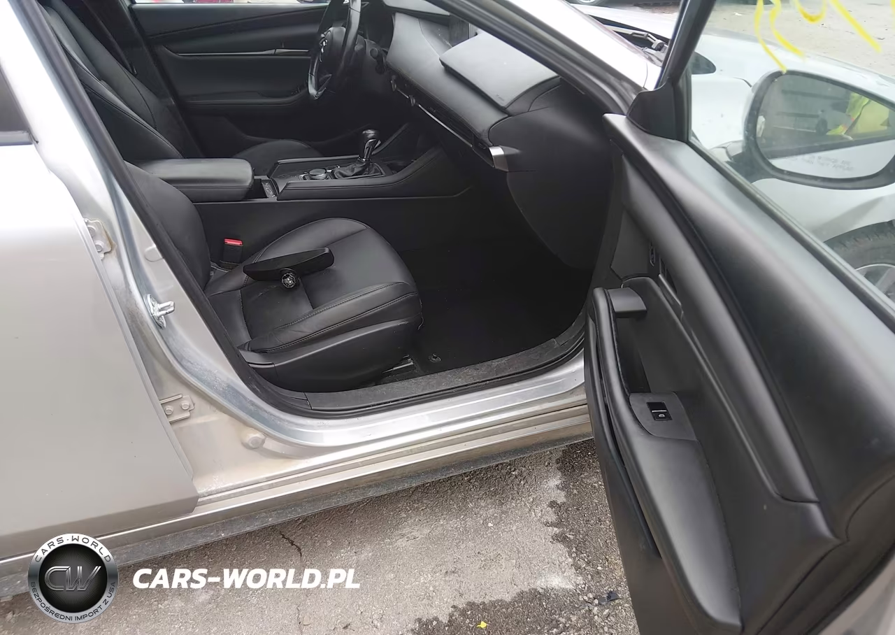 2020 Mazda Mazda3 Select Package VIN:3MZBPACLXLM131998 - 5