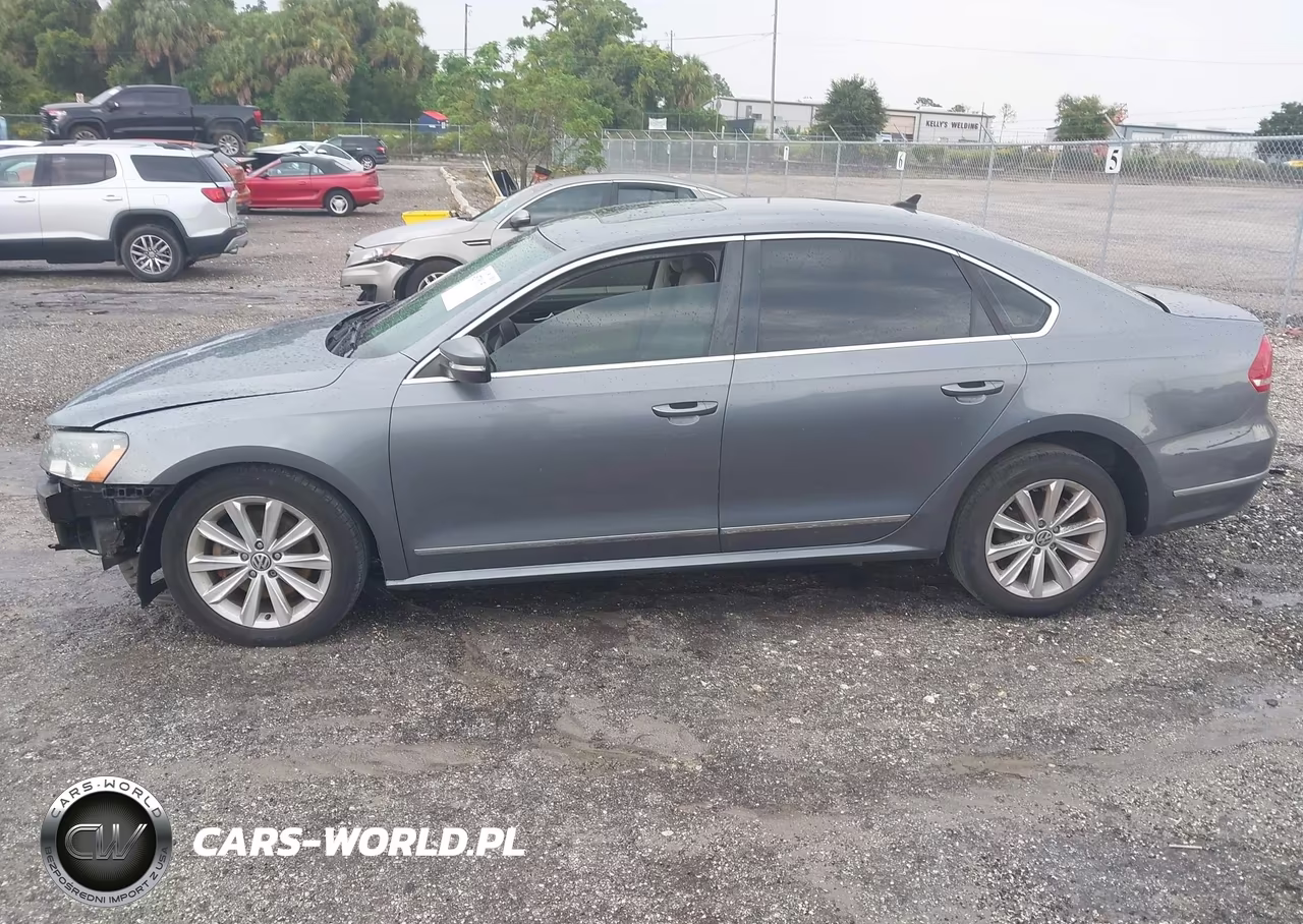 2013 Volkswagen Passat 2.5L Sel VIN:1VWCH7A30DC096785 - 14