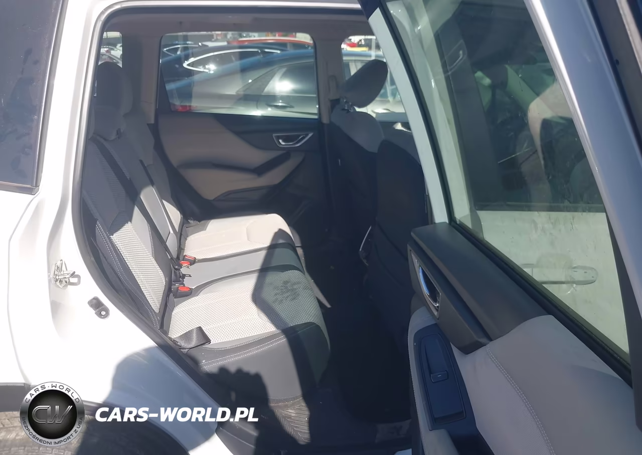 2022 Subaru Forester Premium VIN:JF2SKAEC2NH434720 - 8