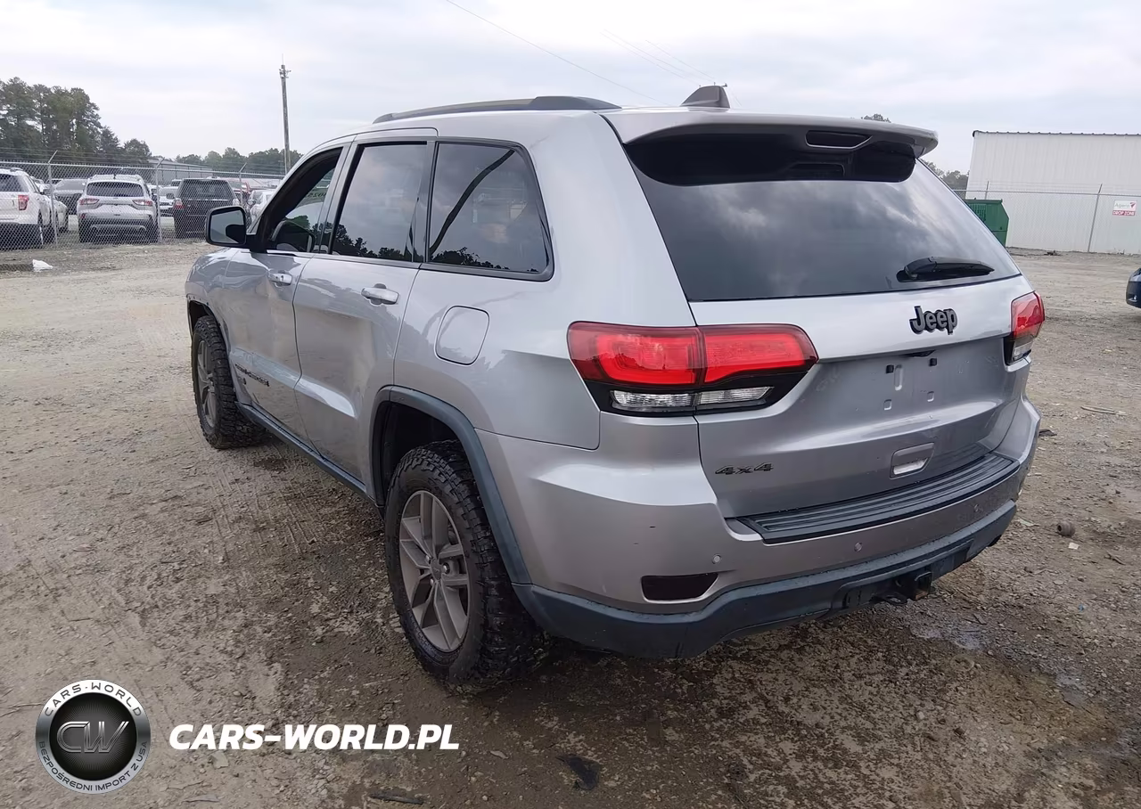2017 Jeep Grand Cherokee 75Th Anniversary Edition VIN:1C4RJFAG5HC688588 - 3