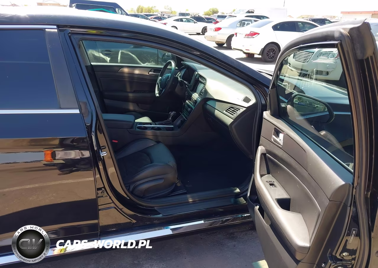2017 Hyundai Sonata Sport VIN:5NPE34AF8HH535132 - 5