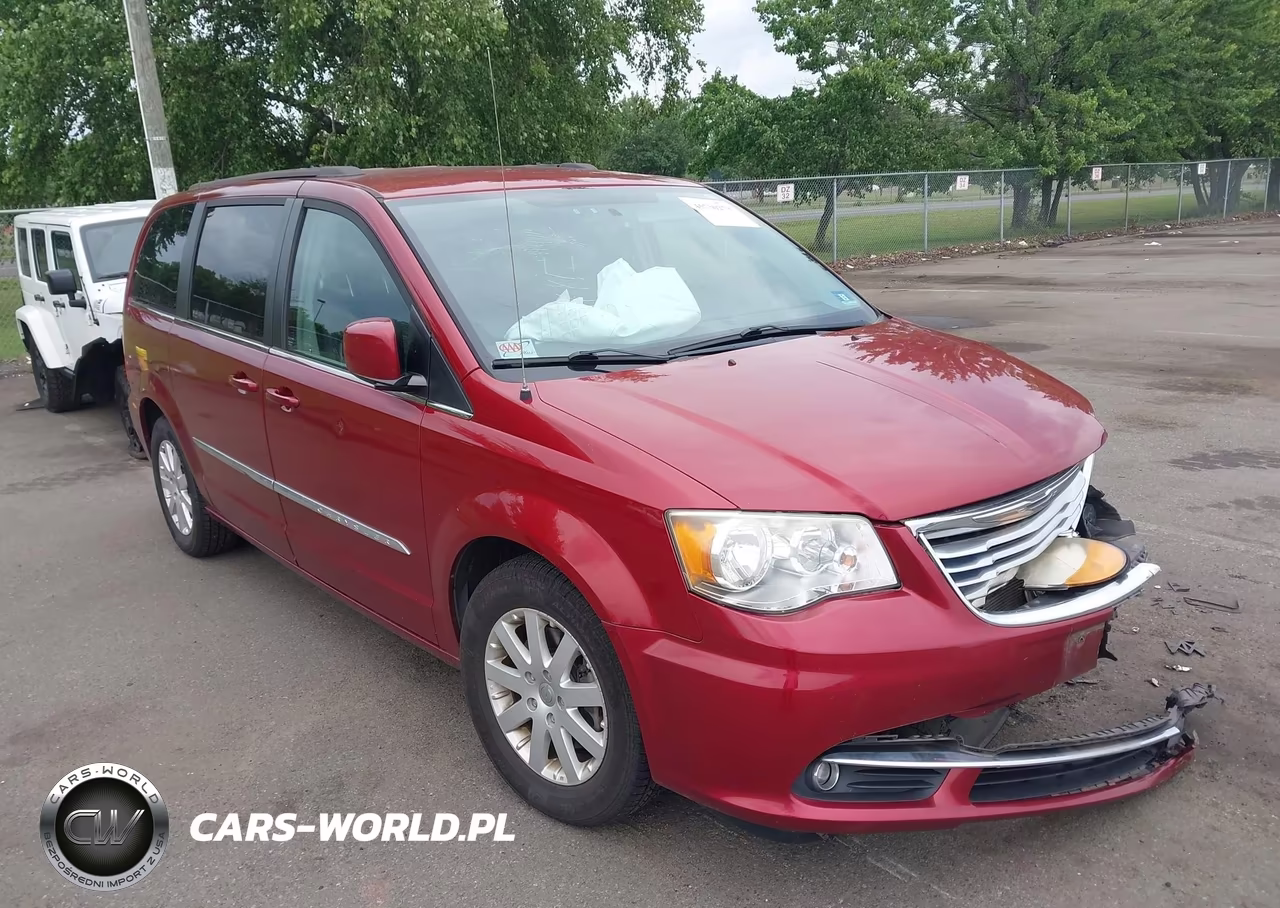 2014 Chrysler Town & Country Touring – zdjęcie 1 z 19