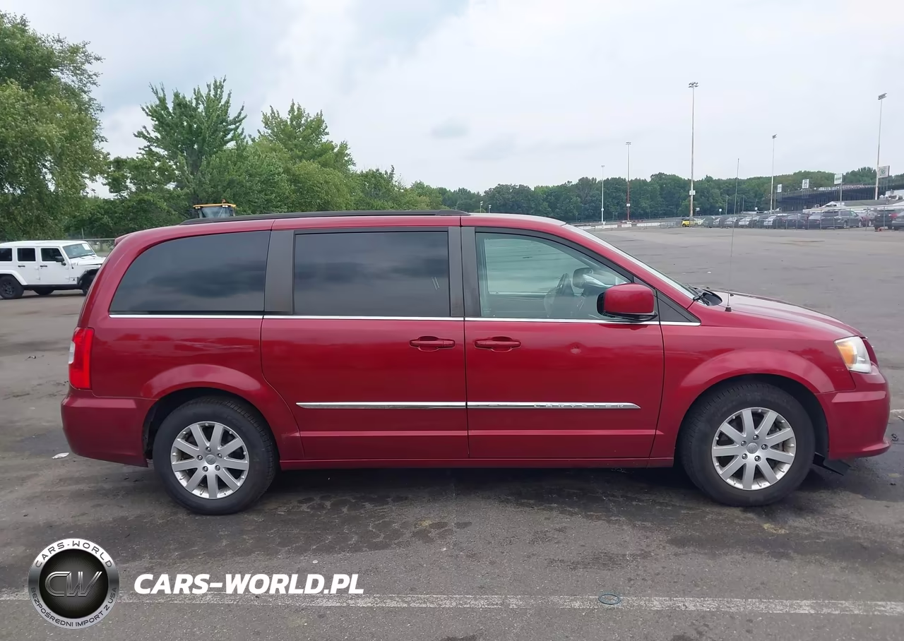 2014 Chrysler Town & Country Touring VIN:2C4RC1BG2ER359300 - 13
