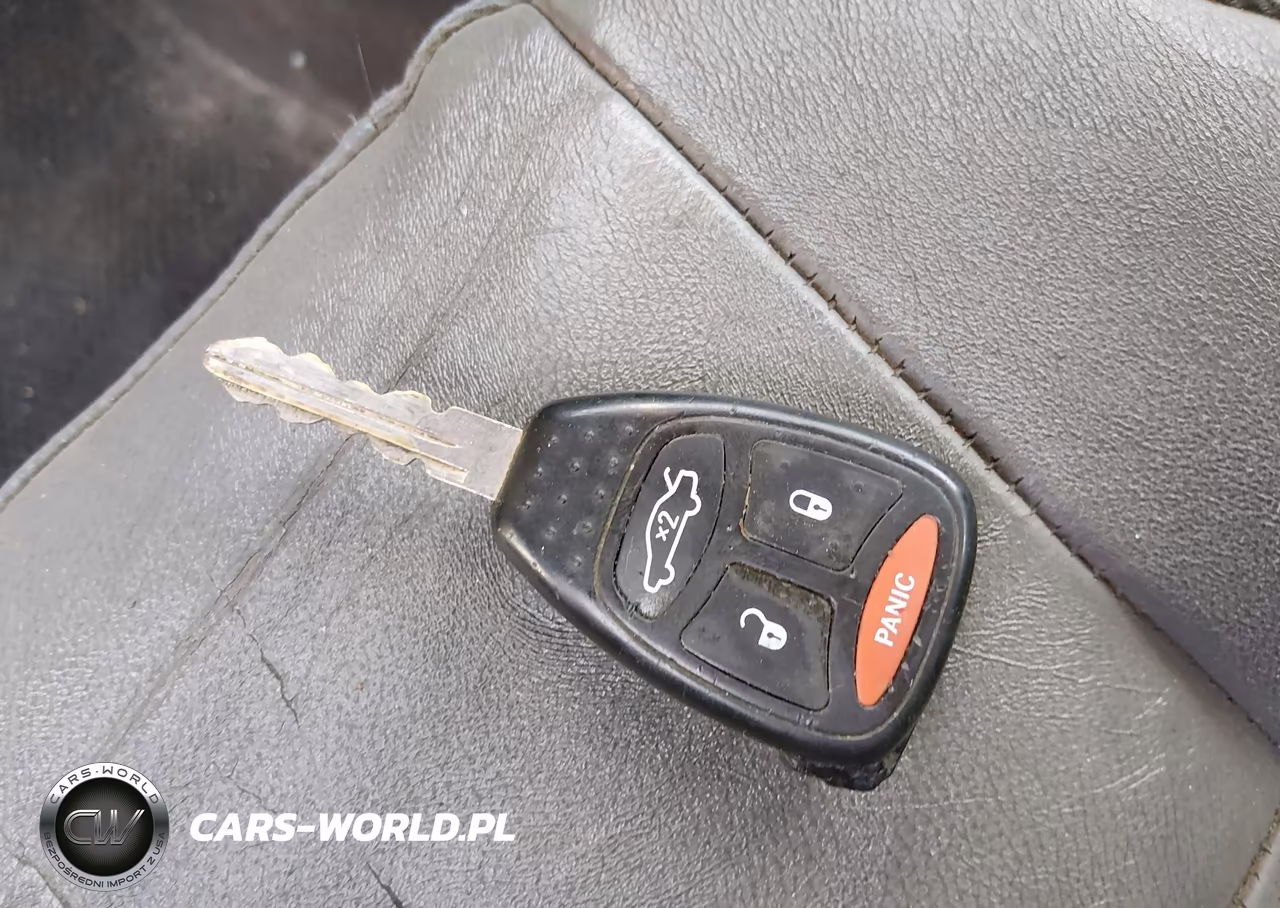 2005 Chrysler 300 Touring VIN:2C3AA53G95H508160 - 11