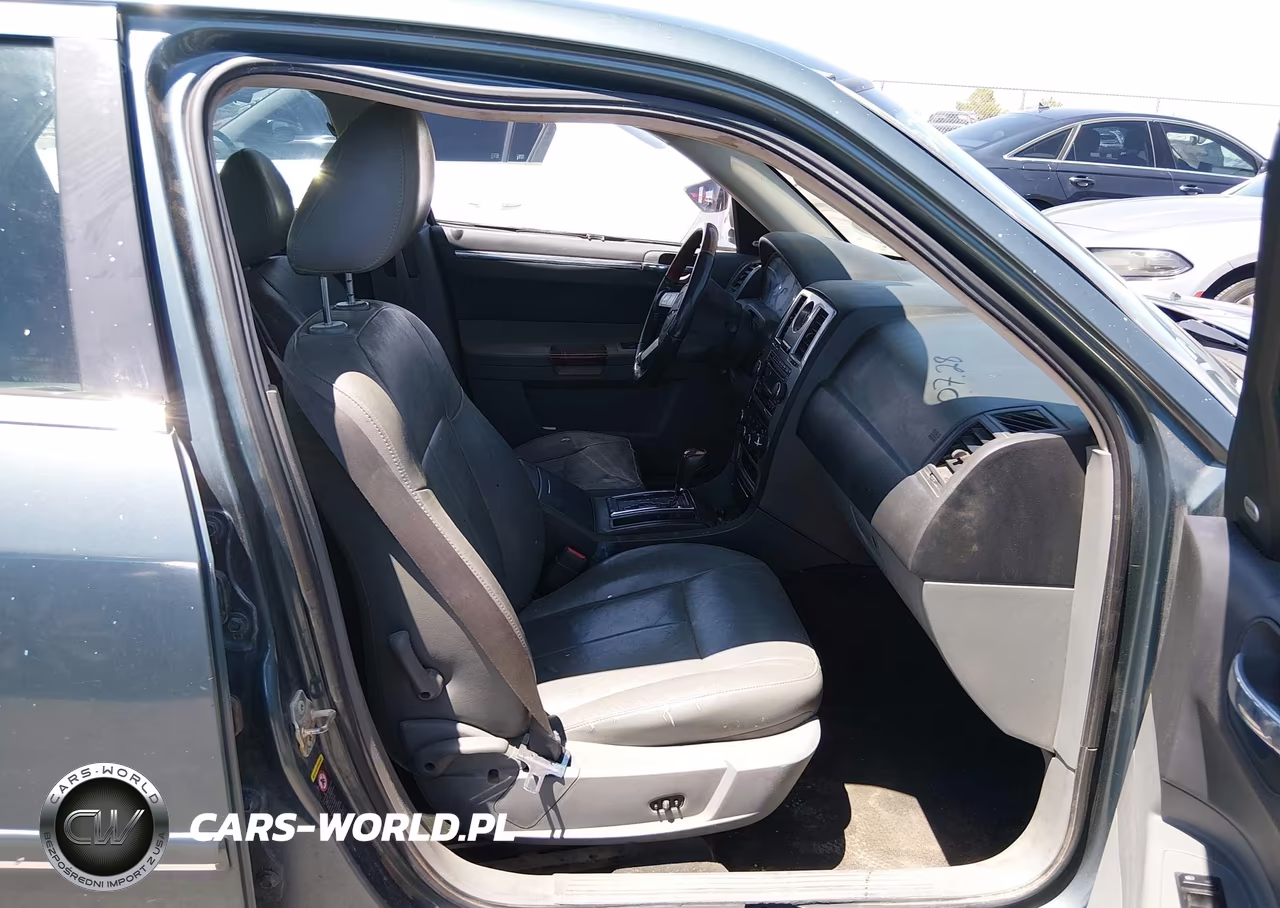 2005 Chrysler 300 Touring VIN:2C3AA53G95H508160 - 5