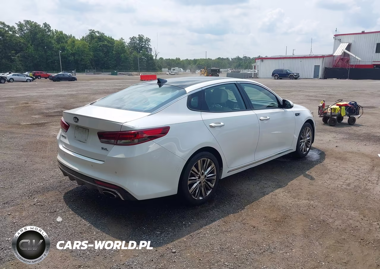 2018 Kia Optima Sx Turbo VIN:5XXGV4L26JG222515 - 4