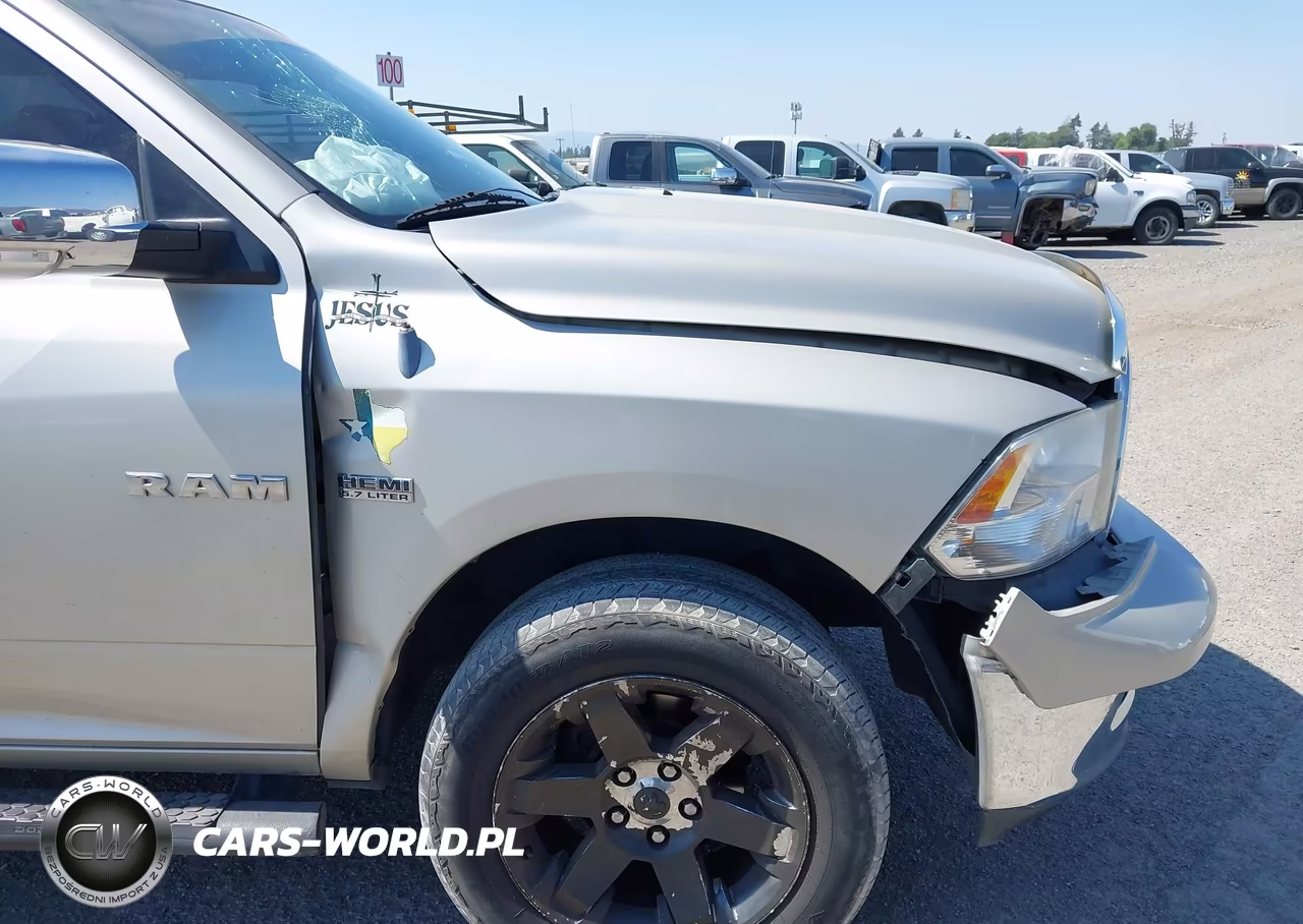 2009 Dodge Ram 1500 Laramie VIN:1D3HV13TX9J515554 - 18