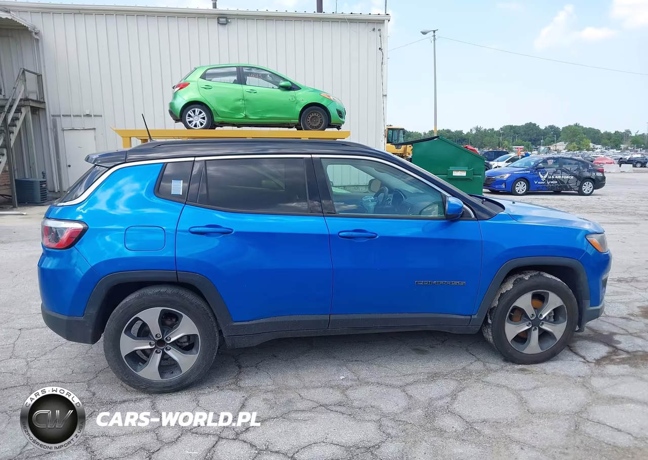 2018 Jeep Compass Latitude Fwd VIN:3C4NJCBBXJT204926 - 13