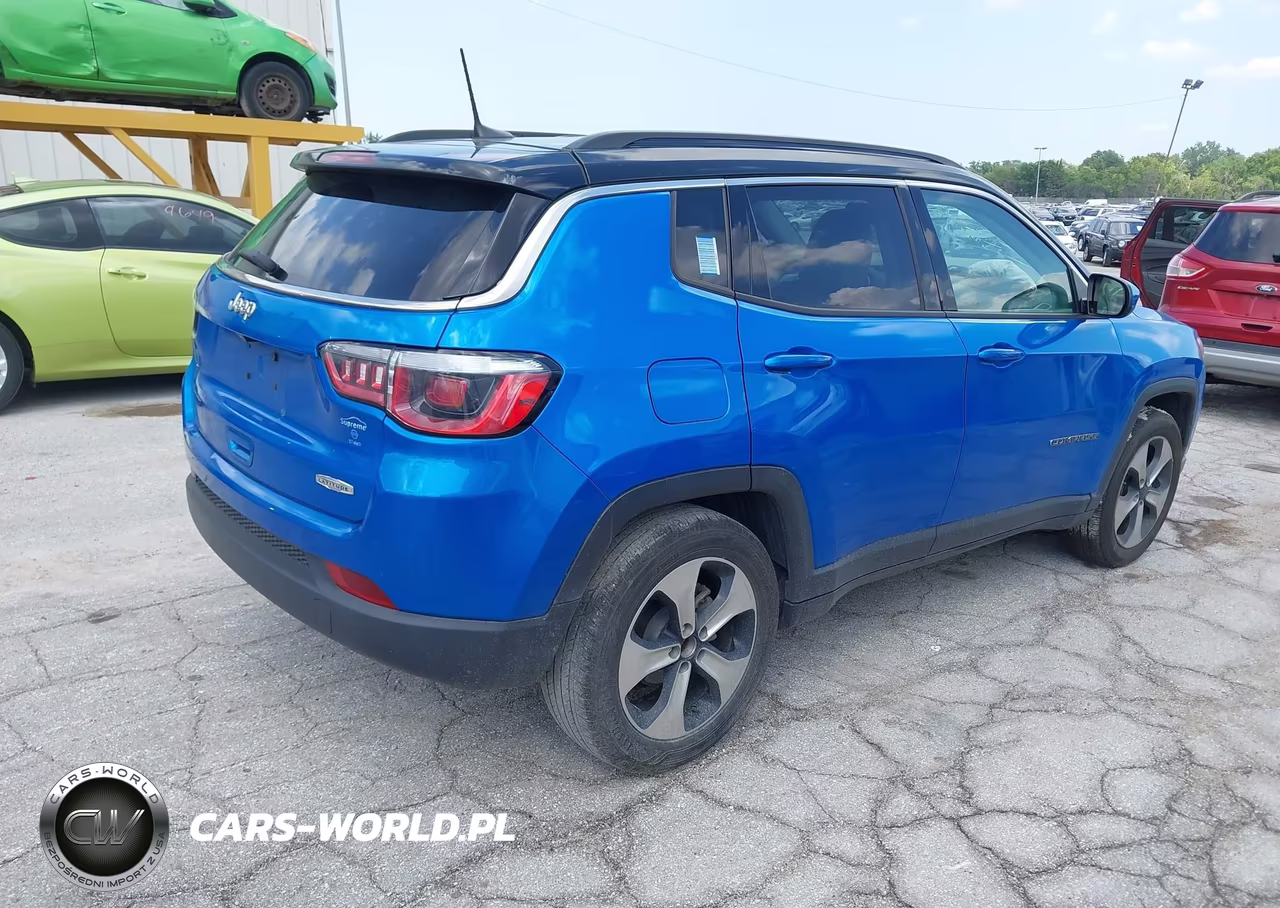 2018 Jeep Compass Latitude Fwd VIN:3C4NJCBBXJT204926 - 4