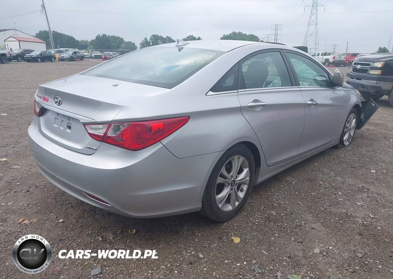 2013 Hyundai Sonata Limited VIN:5NPEC4ACXDH725711 - 4