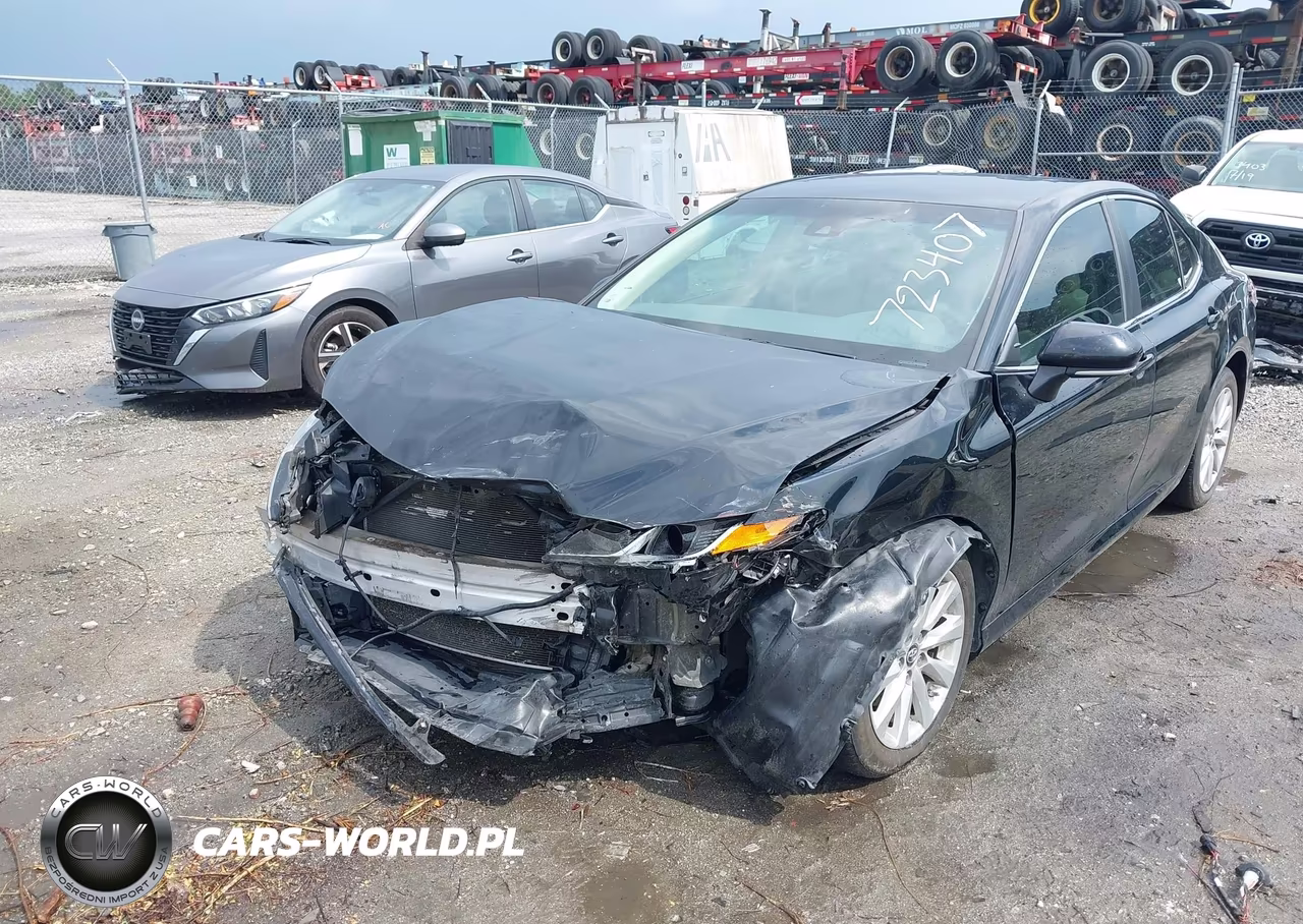 2019 Toyota Camry Le VIN:4T1B11HK4KU723407 - 6