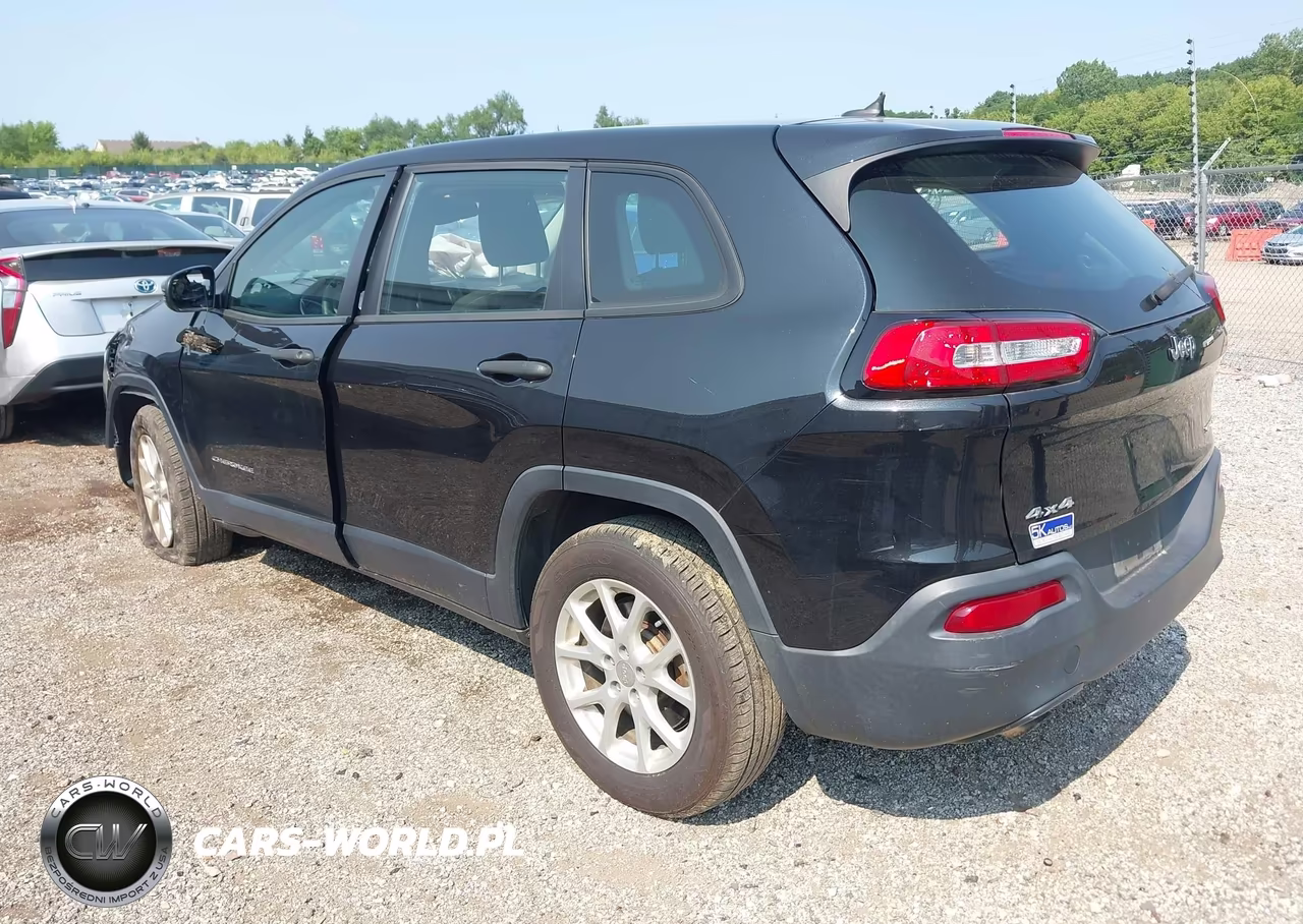 2014 Jeep Cherokee Sport VIN:1C4PJMABXEW166758 - 3